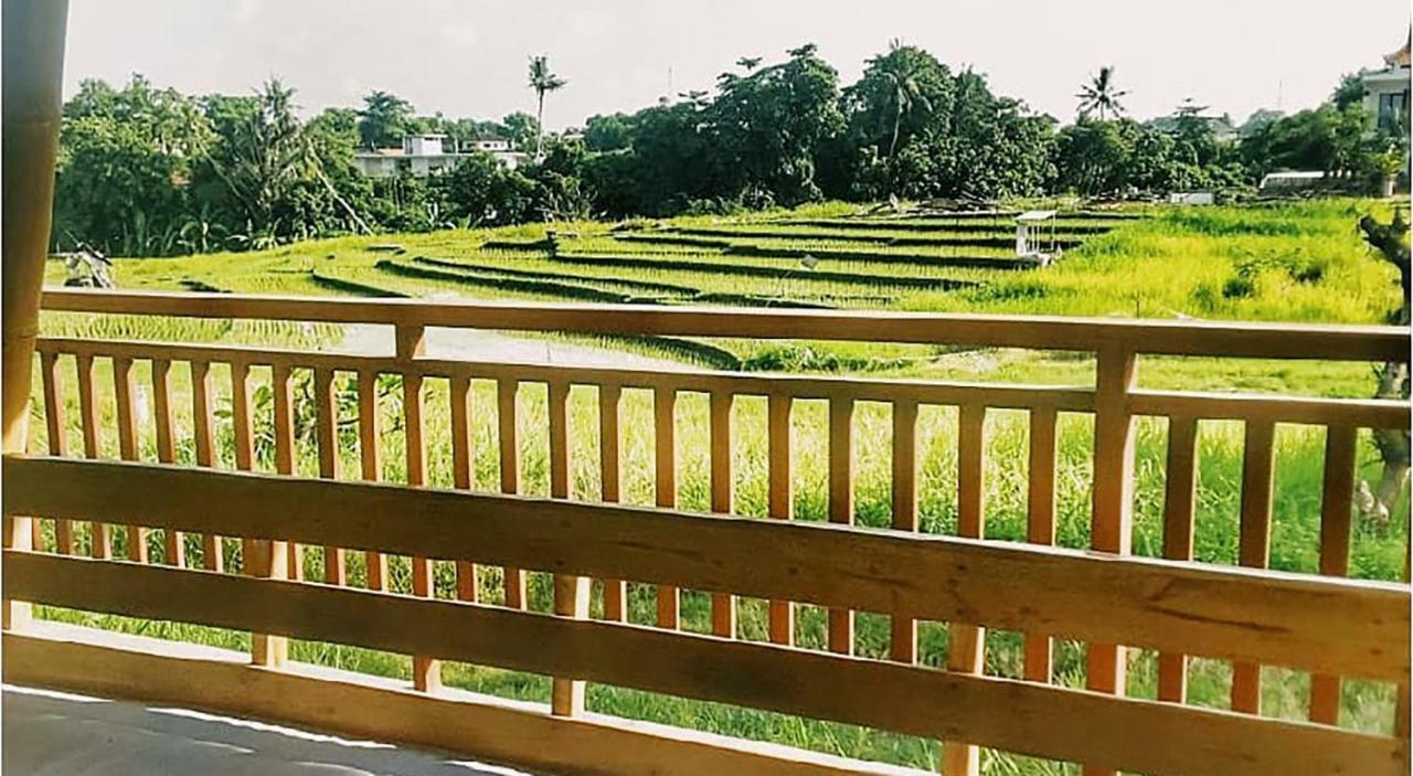 Castaway Hostel Canggu Eksteriør billede